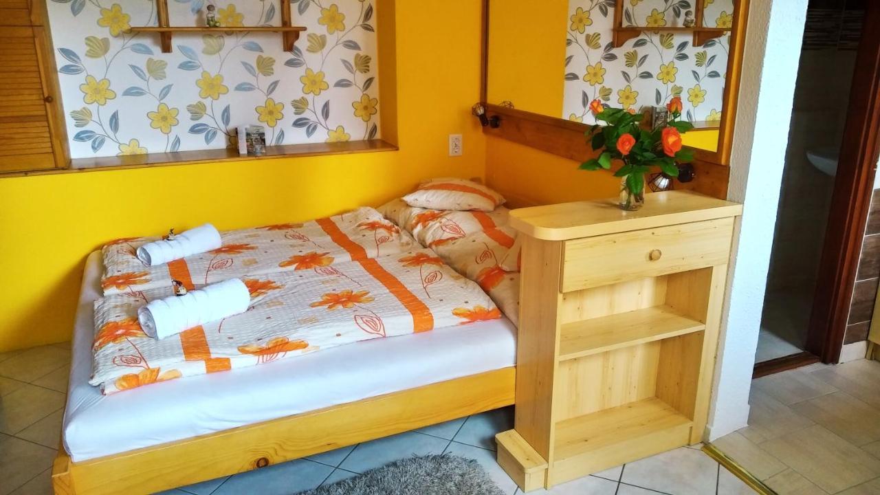 Csobogó Vendégház Eger Extérieur photo
